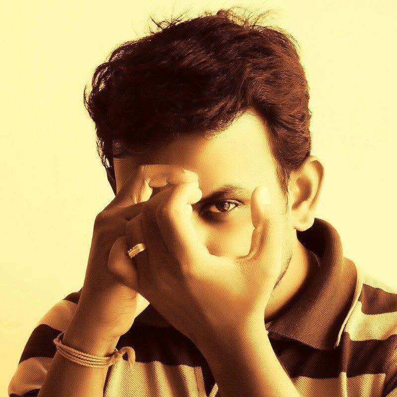 Kannan R, Founder of Ponmugil Photo Studio in Kovilpatti