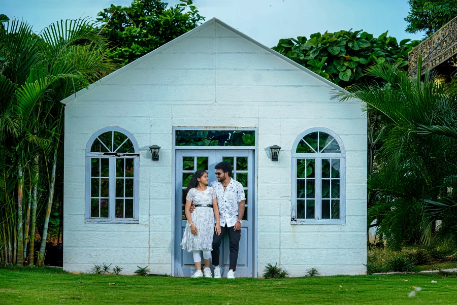 Kannan R, Founder of Ponmugil Photo Studio in Kovilpatti